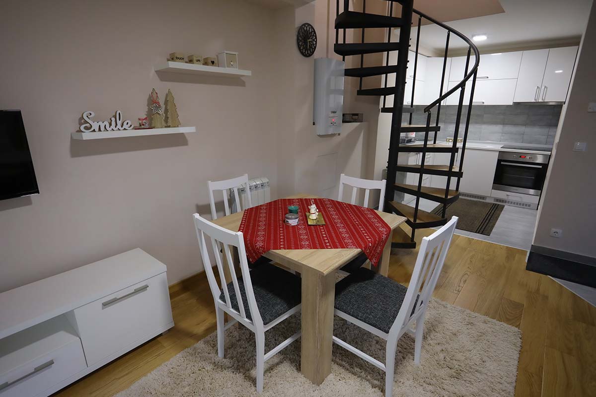 Apartmani Zlatibor - Mipet apartmani - Apartman 5 - 2 Apartman za 4-6 osoba na zlatiboru